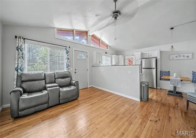 Photo 3 of Sale Pending at 1005 Missouri Ave, Rolla, MO 65401 | MLS# MIS26056677 | Listing updated on 2026-09-15