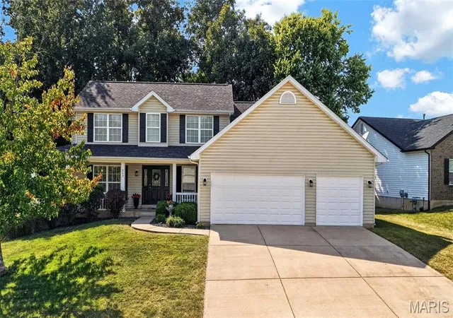 Photo 2 of Single family home for sale at 903 Indian Rock Ct, Wentzville, MO 63385 | MLS# MIS26056764 | Listing updated on 2026-09-14