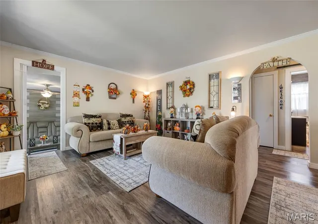 Photo 3 of Single family home for sale at 328 Van Zant St, Chester, IL 62233 | MLS# MIS26056777 | Listing updated on 2026-10-04
