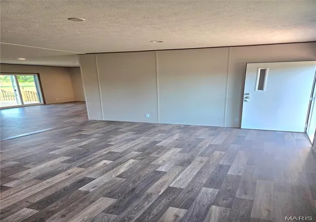 Photo 3 of Manufactured home for sale at 2307 Bannister Rd, Park Hills, MO 63601 | MLS# MIS26056878 | Listing updated on 2026-09-13