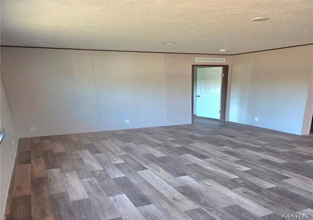 Photo 3 of Manufactured home for sale at 2307 Bannister Rd, Park Hills, MO 63601 | MLS# MIS26056878 | Listing updated on 2026-09-13