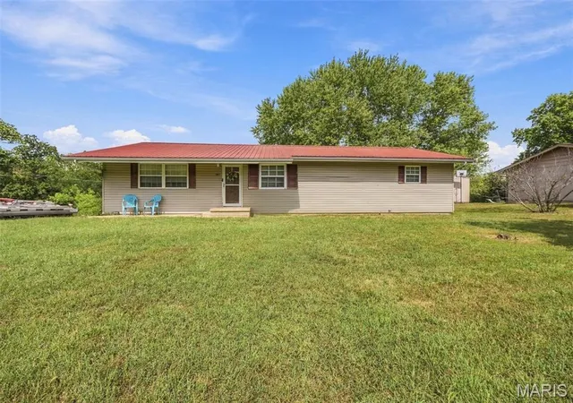 Photo 1 of Single family home for sale at 347 Kronos Dr, De Soto, MO 63020 | MLS# MIS26056909 | Listing updated on 2026-09-23