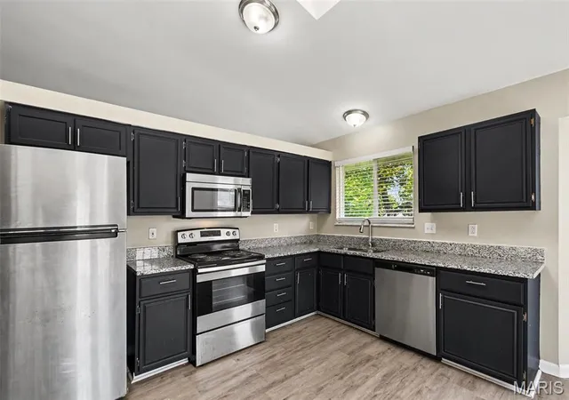 Photo 3 of Single family home for sale at 5204 Bay Point Dr, Florissant, MO 63034 | MLS# MIS26056950 | Listing updated on 2026-09-09