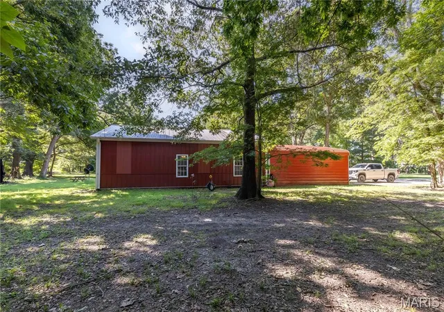 Photo 2 of Single family home for sale at 343 E Apple Ln, East Prairie, MO 63845 | MLS# MIS26056985 | Listing updated on 2026-09-11