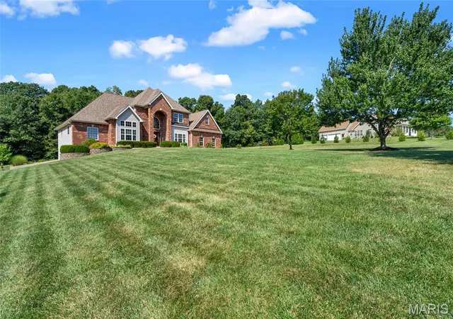 Photo 3 of Single family home for sale at 251 Lake Forest Dr, Troy, MO 63379 | MLS# MIS26056991 | Listing updated on 2026-09-15