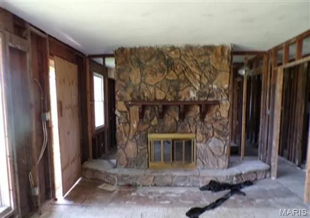 Photo 3 of Sale Pending at 9340 N Highway 94, West Alton, MO 63386 | MLS# MIS26057020 | Listing updated on 2026-09-15