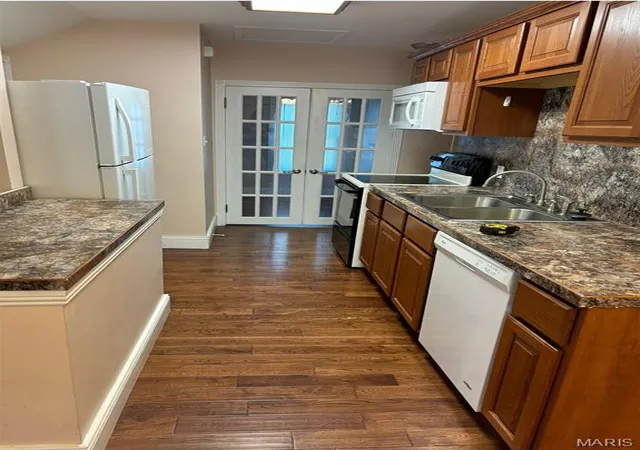 Photo 3 of Single family home for sale at 1016 N W End Blvd, Cape Girardeau, MO 63701 | MLS# MIS26057148 | Listing updated on 2026-09-12