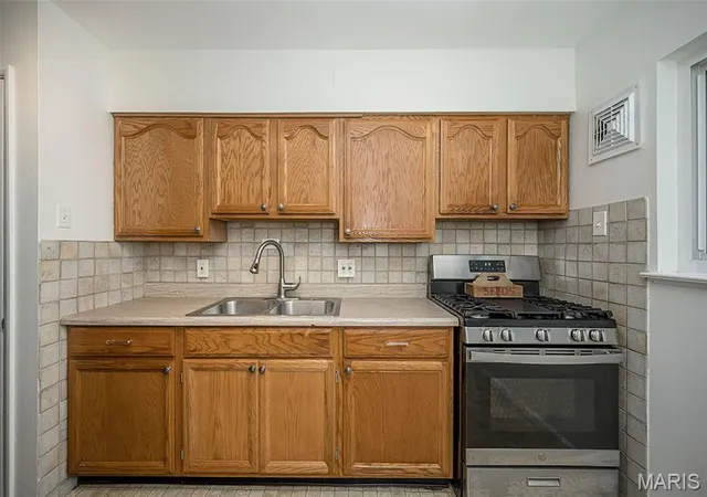 Photo 4 of Single family home for sale at 8310 Buddie Dr, Hazelwood, MO 63042 | MLS# MIS26057226 | Listing updated on 2026-09-11