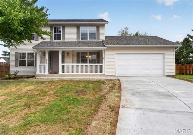 Photo 2 of Sale Pending at 8204 Bristol Valley Dr, Saint Peters, MO 63376 | MLS# MIS26057245 | Listing updated on 2026-09-28