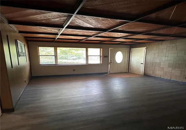 Photo 2 of Sale Pending at 2166 N Warson Rd, Saint Louis, MO 63114 | MLS# MIS26057250 | Listing updated on 2026-09-12