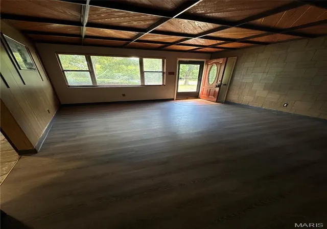 Photo 3 of Sale Pending at 2166 N Warson Rd, Saint Louis, MO 63114 | MLS# MIS26057250 | Listing updated on 2026-09-12