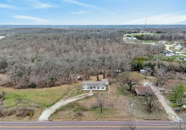 Photo 2 of Single family home for sale at 3686 State Rd Z, Hillsboro, MO 63050 | MLS# MIS26057315 | Listing updated on 2026-09-14