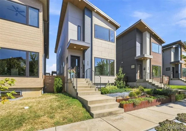 Photo 2 of Single family home for sale at 4425 Vista Ave, Saint Louis, MO 63110 | MLS# MIS26057336 | Listing updated on 2026-10-16