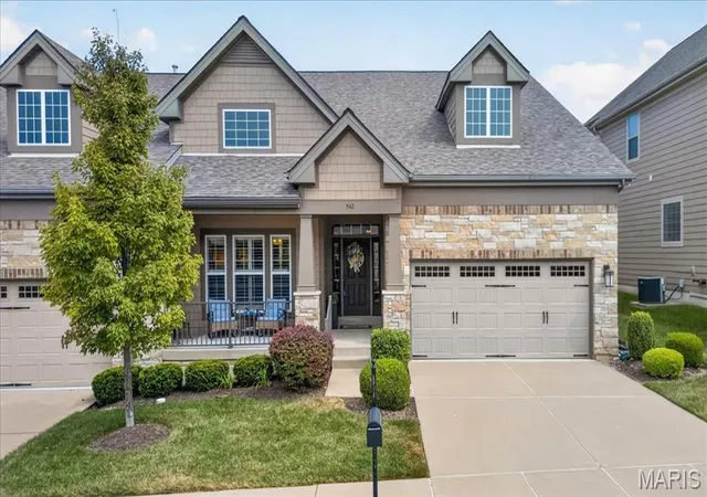 Photo 1 of Sale Pending at 542 Triton Way Dr, Ballwin, MO 63011 | MLS# MIS26057382 | Listing updated on 2026-09-14
