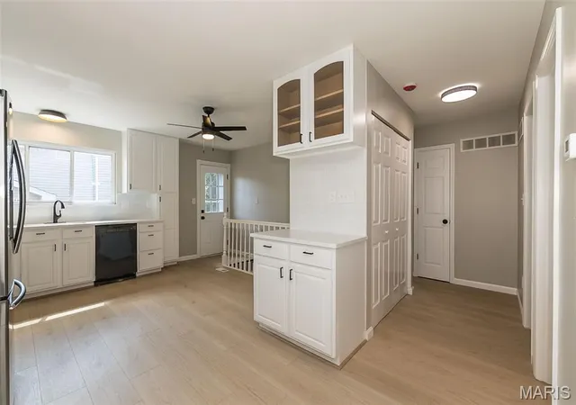 Photo 3 of Single family home for sale at 2421 Muegge Rd, Saint Charles, MO 63303 | MLS# MIS26057565 | Listing updated on 2026-09-30