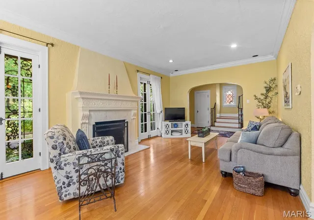 Photo 3 of Single family home for sale at 754 Yale Ave, University City, MO 63130 | MLS# MIS26057603 | Listing updated on 2026-10-05