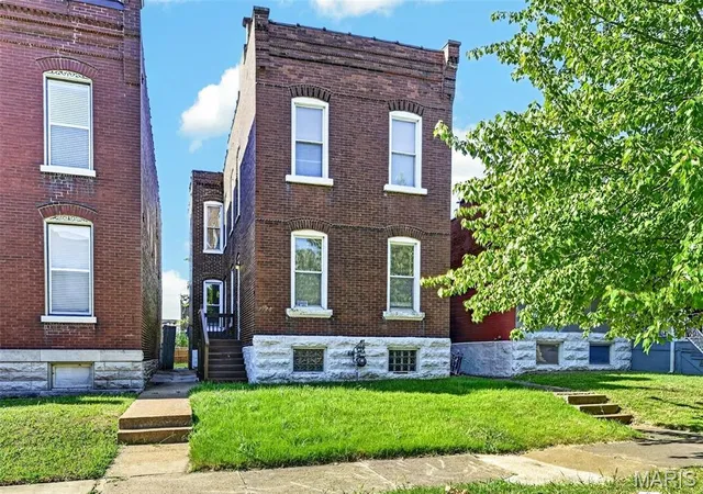 Photo 1 of Single family home for sale at 3438 Dunnica Ave, Saint Louis, MO 63118 | MLS# MIS26057644 | Listing updated on 2026-10-09