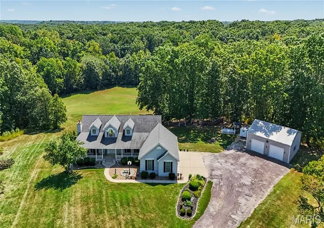 Photo 1 of Single family home for sale at 174 Denise Ct, Troy, MO 63379 | MLS# MIS26057680 | Listing updated on 2026-09-10