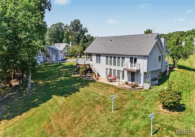 Photo 4 of Single family home for sale at 174 Denise Ct, Troy, MO 63379 | MLS# MIS26057680 | Listing updated on 2026-09-10
