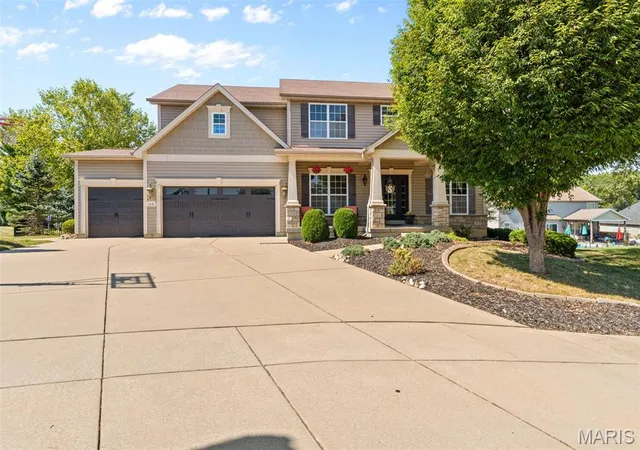 Photo 1 of Single family home for sale at 35 W Hampton Ridge Ct, Wentzville, MO 63385 | MLS# MIS26057691 | Listing updated on 2026-09-11