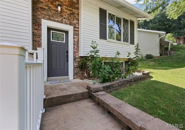 Photo 4 of Sale Pending at 2117 Ayrshire Ct, Imperial, MO 63052 | MLS# MIS26057728 | Listing updated on 2026-09-13