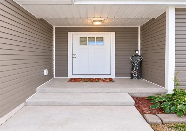 Photo 2 of Single family home for sale at 1404 Jessalinn Dr, Lebanon, MO 65536 | MLS# MIS26057753 | Listing updated on 2026-09-14