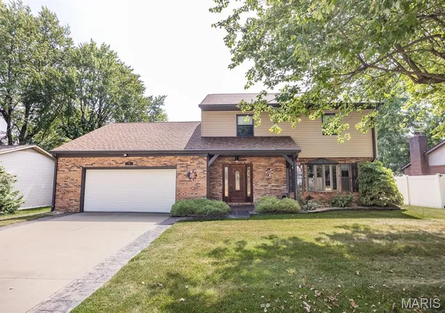 Photo 1 of Single family home for sale at 328 Veach Dr, Fairview Heights, IL 62208 | MLS# MIS26057768 | Listing updated on 2026-09-15