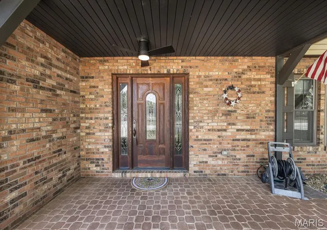 Photo 3 of Single family home for sale at 328 Veach Dr, Fairview Heights, IL 62208 | MLS# MIS26057768 | Listing updated on 2026-09-15