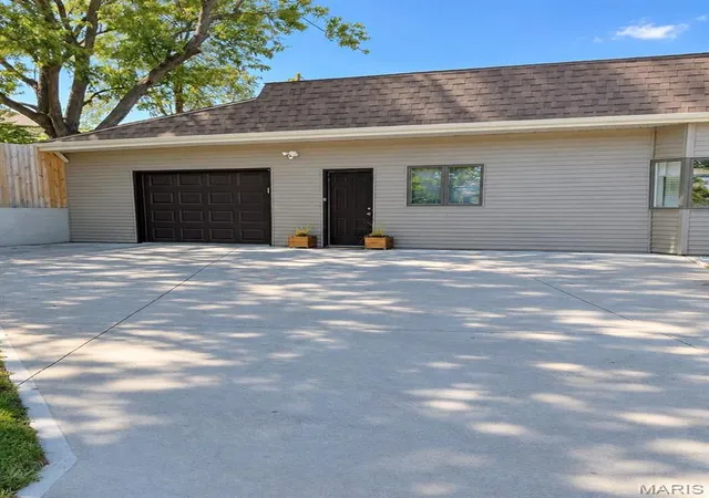 Photo 3 of Single family home for sale at 701 Angus Valley Dr, Rolla, MO 65401 | MLS# MIS26057800 | Listing updated on 2026-09-21