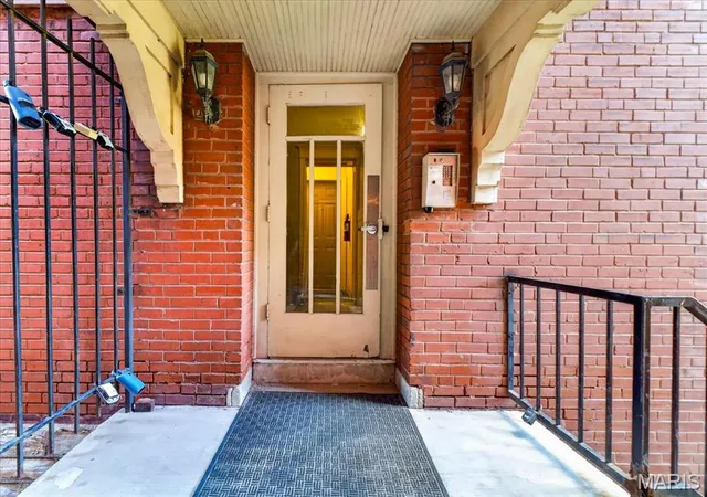 Photo 2 of Condo for sale at 5653 Waterman Blvd #1S, Saint Louis, MO 63112 | MLS# MIS26057816 | Listing updated on 2026-09-10