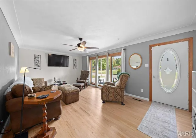 Photo 2 of Single family home for sale at 128 Aaron Dr, Belleville, IL 62220 | MLS# MIS26057854 | Listing updated on 2026-09-14