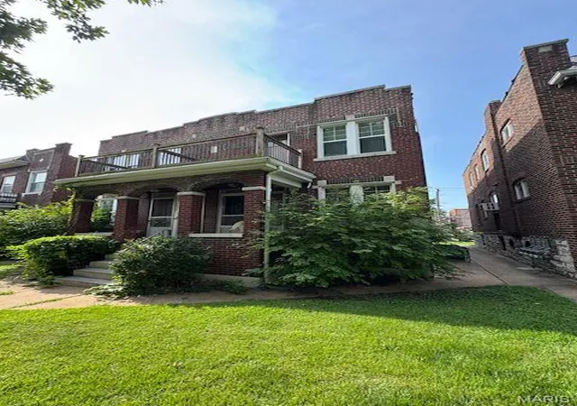 Photo 2 of Multi family home for sale at 5036 Lindenwood Ave, Saint Louis, MO 63109 | MLS# MIS26057875 | Listing updated on 2026-10-13