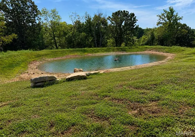 Photo 4 of Sale Pending at 3494 M Spence School Rd, Mansfield, MO 65704 | MLS# MIS26057908 | Listing updated on 2026-09-11
