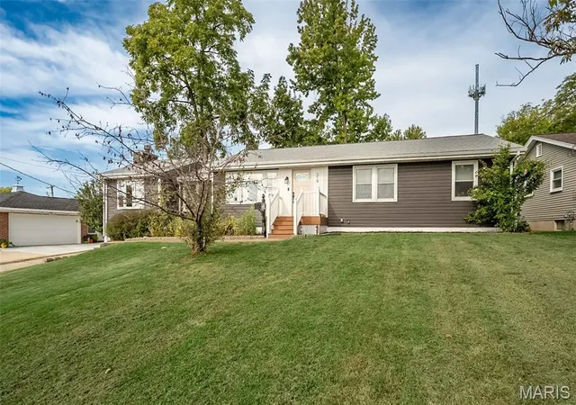 Photo 1 of Sale Pending at 319 Wood St, O Fallon, MO 63366 | MLS# MIS26057921 | Listing updated on 2026-09-13