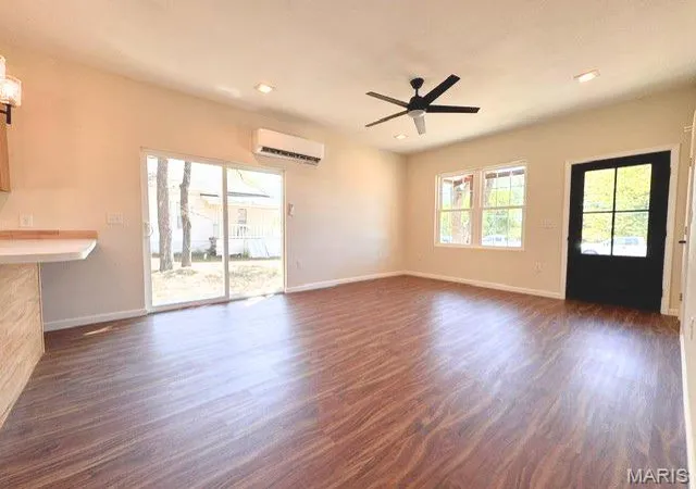 Photo 3 of Single family home for sale at 604 East 3rd, Salem, MO 65560 | MLS# MIS26057982 | Listing updated on 2026-09-24