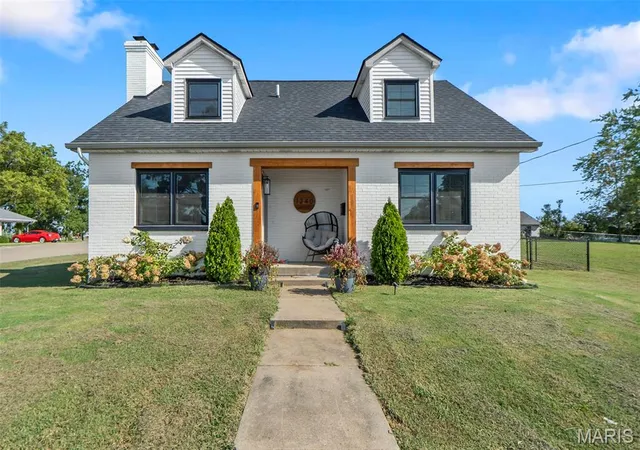 Photo 1 of Single family home for sale at 1240 Drury Ln, Perryville, MO 63775 | MLS# MIS26058011 | Listing updated on 2026-09-30