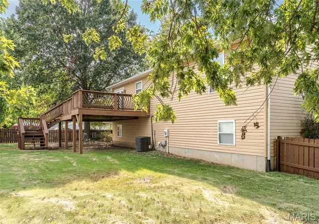 Photo 3 of Single family home for sale at 1153 Pat St, Sullivan, MO 63080 | MLS# MIS26058022 | Listing updated on 2026-09-11