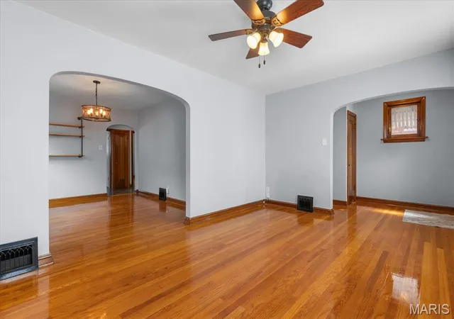 Photo 3 of Single family home for sale at 5623 Eichelberger St, Saint Louis, MO 63109 | MLS# MIS26058047 | Listing updated on 2026-09-26