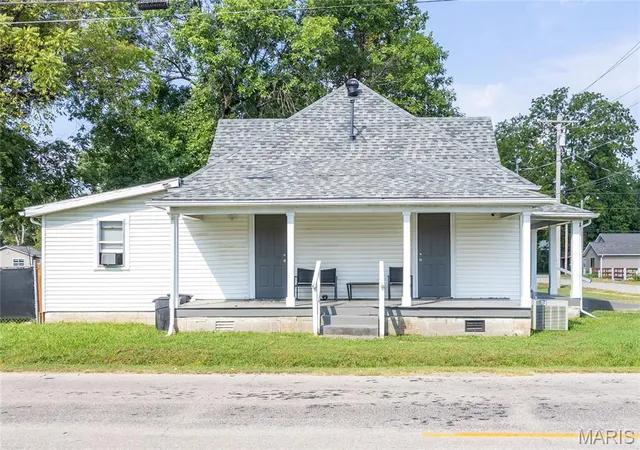 Photo 22 of Single family home for sale at 1000 Franklin St, Poplar Bluff, MO 63901 | MLS# MIS26058064 | Listing updated on 2026-10-06