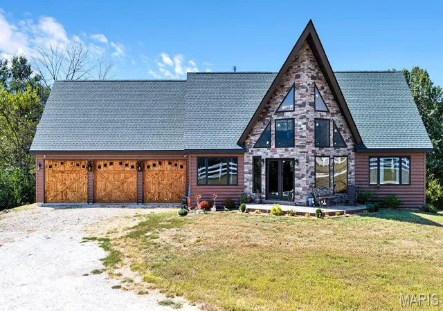 Photo 4 of Single family home for sale at 5 Taylor Ln, Elsberry, MO 63343 | MLS# MIS26058099 | Listing updated on 2026-09-12