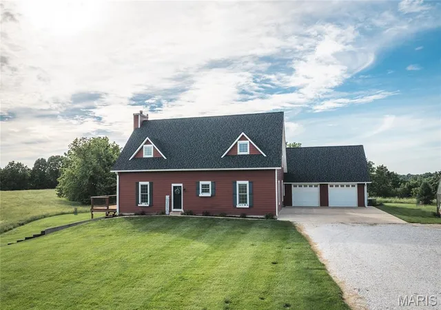 Photo 1 of Single family home for sale at 90 Jug Holw Rd, Hardin, IL 62047 | MLS# MIS26058149 | Listing updated on 2026-09-12