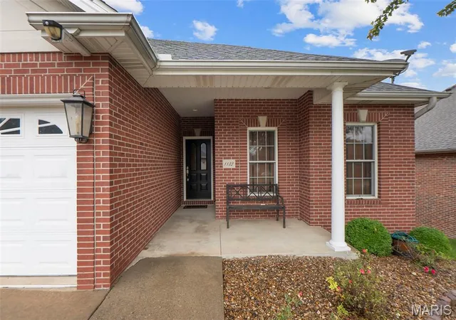 Photo 2 of Single family home for sale at 1132 N Cape Rock Dr, Cape Girardeau, MO 63701 | MLS# MIS26058150 | Listing updated on 2026-09-14