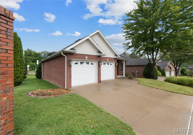Photo 3 of Single family home for sale at 1132 N Cape Rock Dr, Cape Girardeau, MO 63701 | MLS# MIS26058150 | Listing updated on 2026-09-14