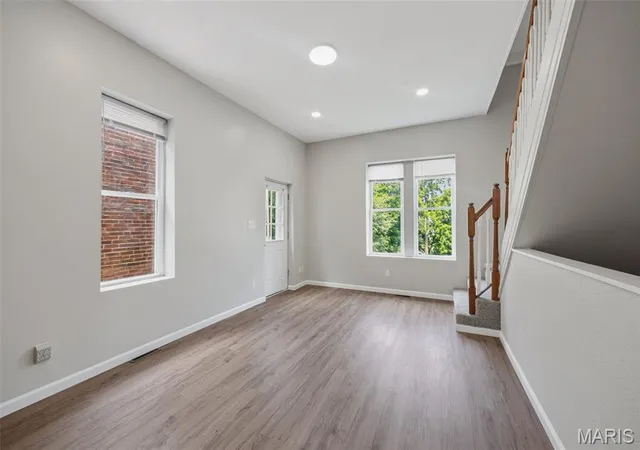 Photo 2 of Sale Pending at 8422 Michigan Ave, Saint Louis, MO 63111 | MLS# MIS26058181 | Listing updated on 2026-09-22