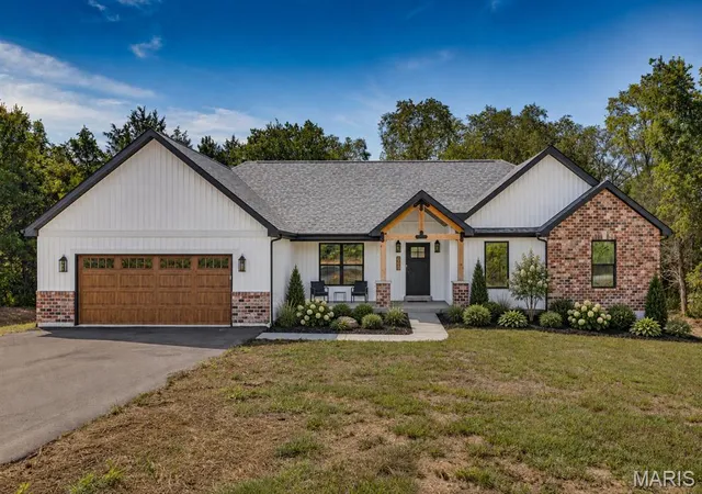Single family home for sale at 3403 Weatherby Ln, Farmington, MO 63640 | MLS# MIS26058219