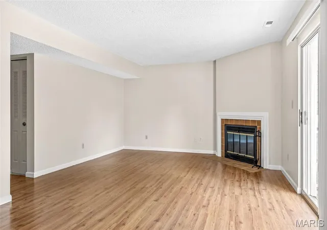Listing Photo 5 - Condo for sale in building located at 1508 Thrush Ter, Saint Louis, MO 63144
