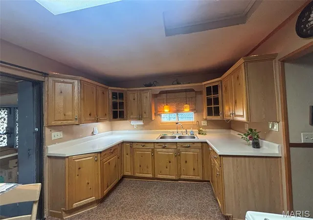 Photo 3 of Single family home for sale at 501 E Washington St, Vandalia, MO 63382 | MLS# MIS26058315 | Listing updated on 2026-09-09