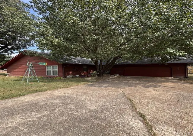 Photo 1 of Single family home for sale at 2844 Windwood Dr, Poplar Bluff, MO 63901 | MLS# MIS26058351 | Listing updated on 2026-09-11