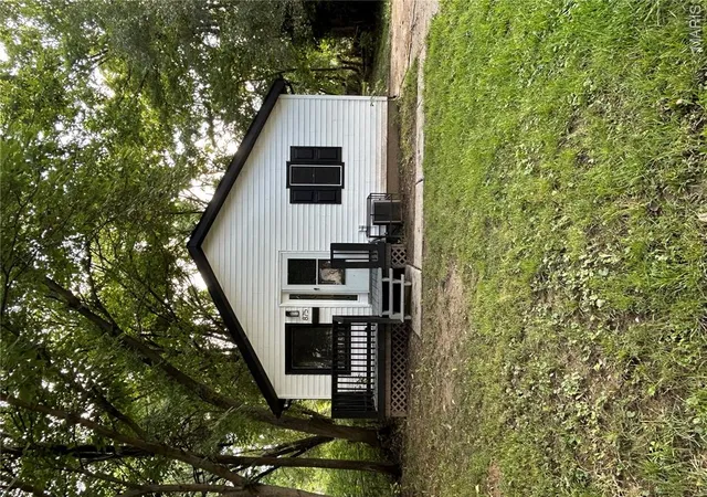 Photo 1 of Sale Pending at 875 Mildred Ave, East Saint Louis, IL 62206 | MLS# MIS26058360 | Listing updated on 2026-09-10