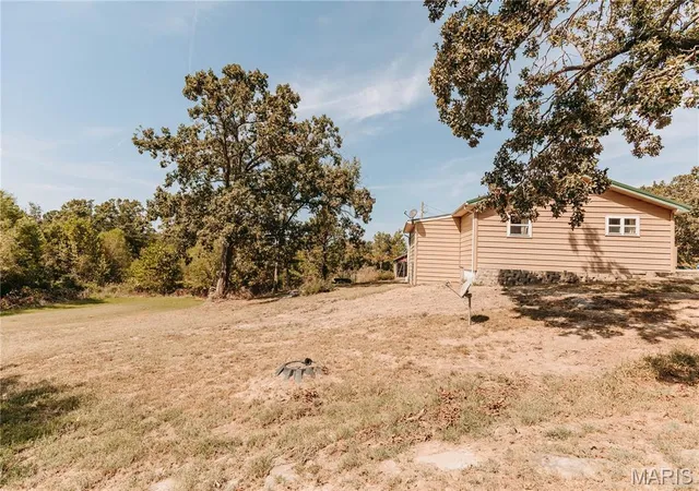 Photo 1 of Single family home for sale at 148 Sudhammer Rd, Iberia, MO 65486 | MLS# MIS26058377 | Listing updated on 2026-10-03
